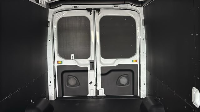 New 2026 Oxford White Ford Base image 23