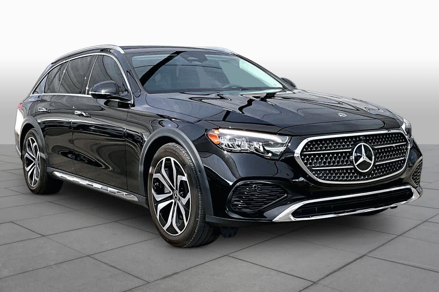 Certified Used 2025 Obsidian Black Metallic Mercedes-Benz E 450 image 3