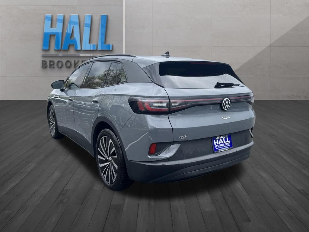 Used 2024 Gray Volkswagen S image 3