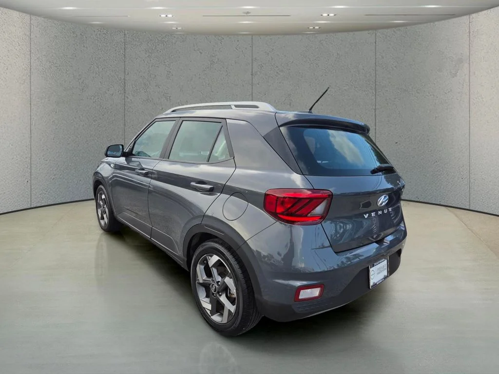 Certified Used 2025 Gray Hyundai SEL image 3