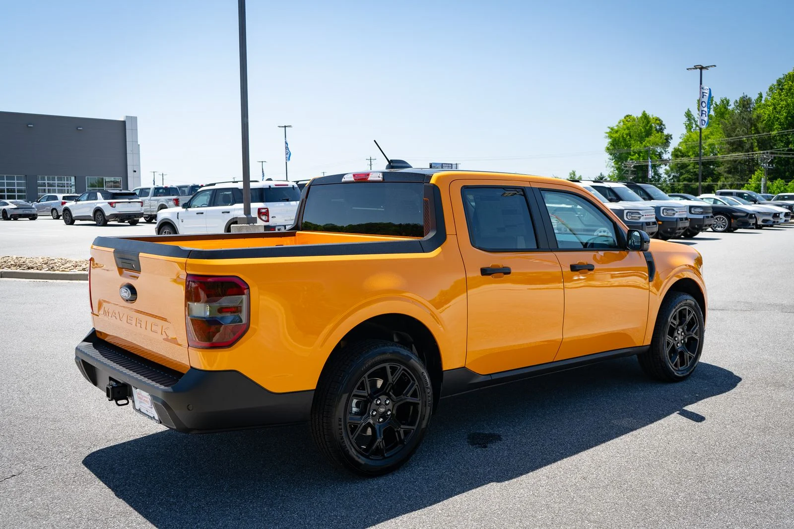 New 2026 Orange Fury Metallic Tri-Coat Ford XLT image 10