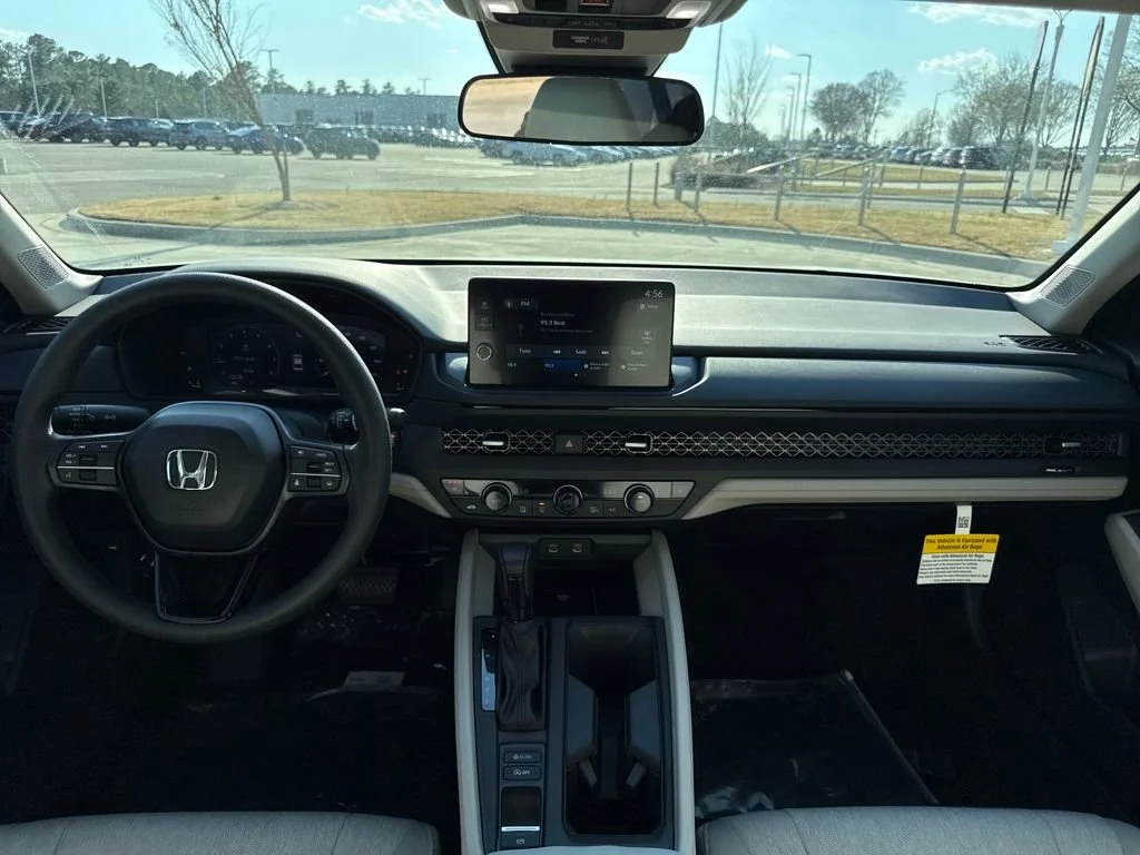 Used 2026 Platinum White Pearl Honda SE image 54
