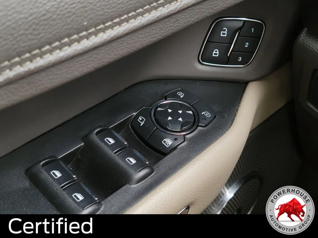 Used 2021 White Ford Limited image 29