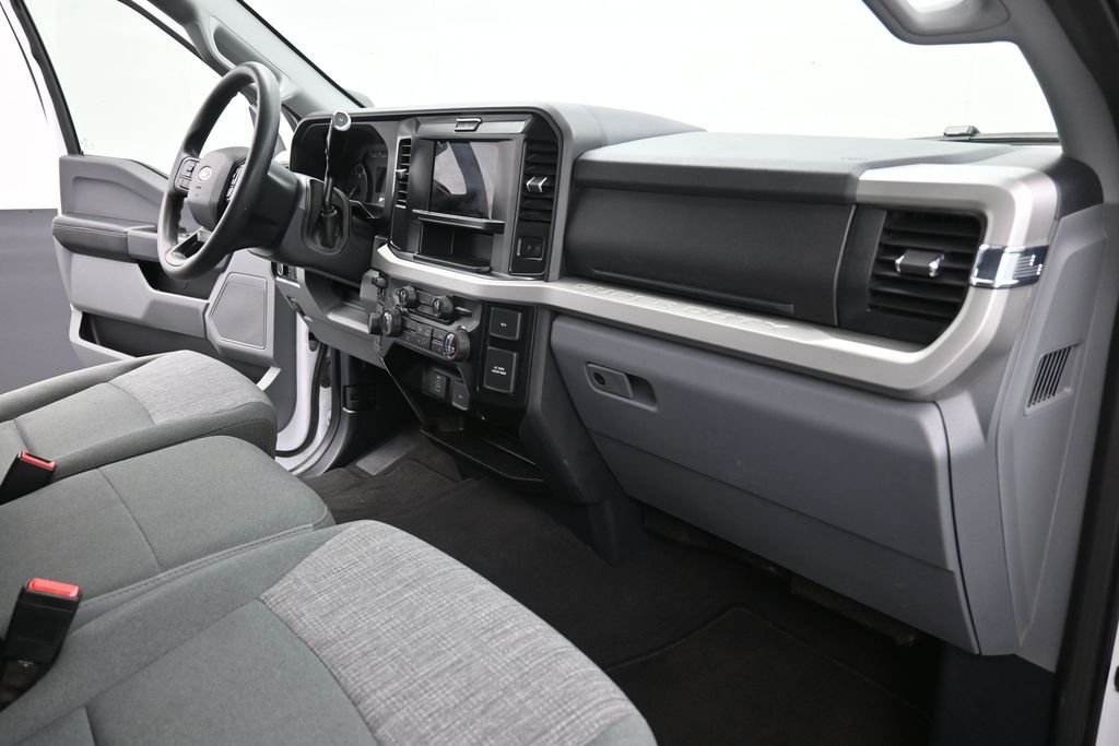 Used 2025 White Ford XLT image 12