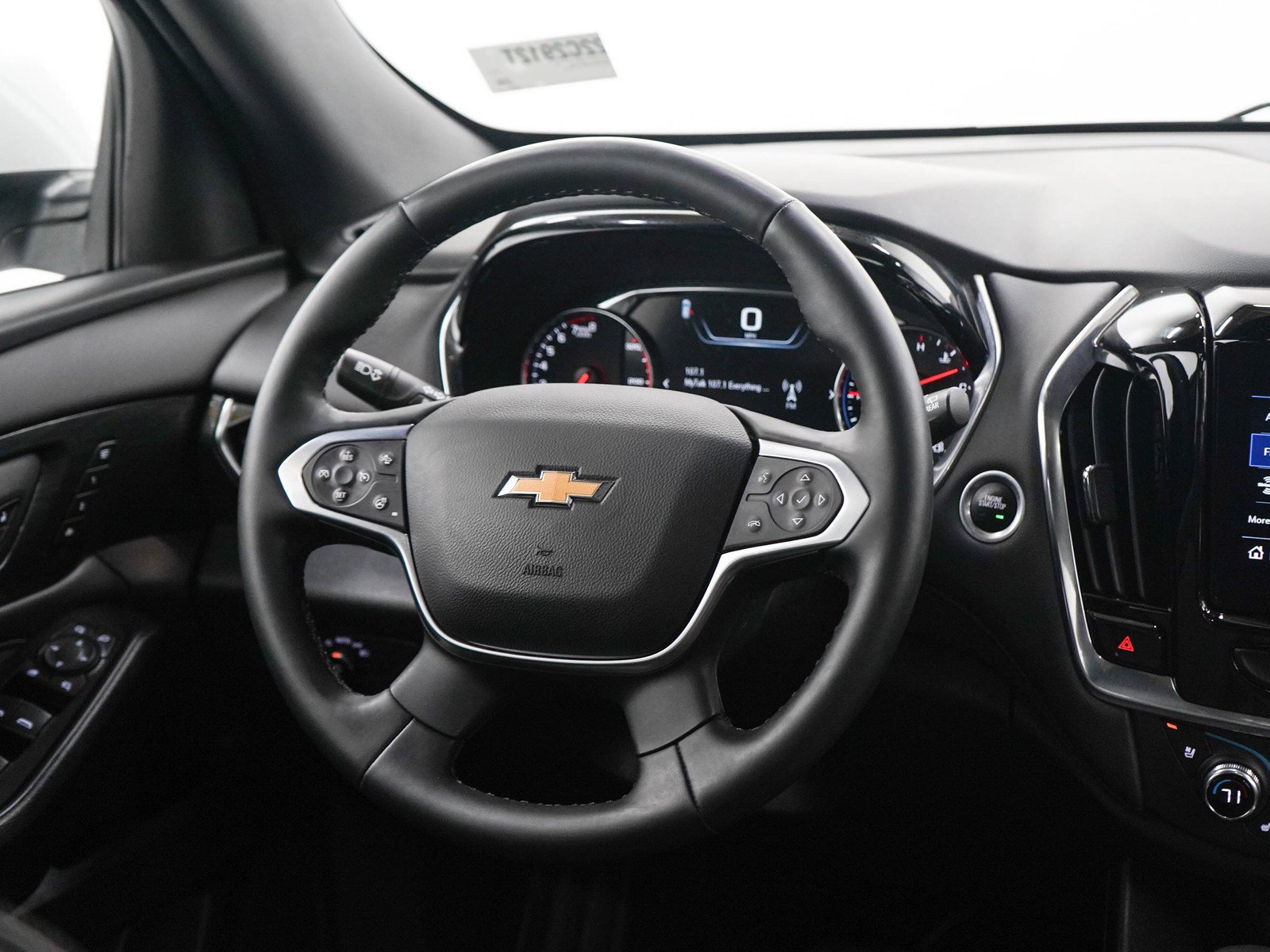 Used 2023 IRIDESCENT PEARL TRICOAT Chevrolet High Country image 15