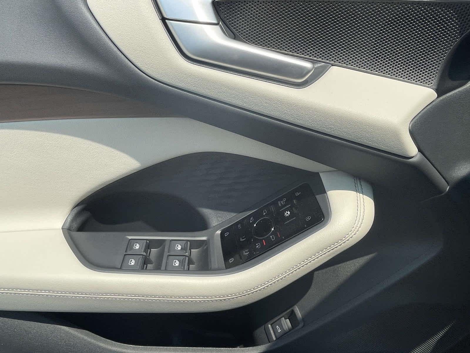 New 2026 0E0E/Black Audi Premium Plus image 32
