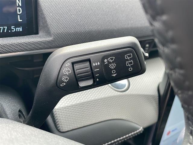 Used 2023 Star White Ford Select image 49