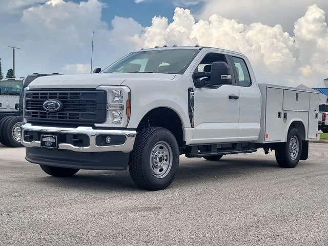 New 2026 Oxford White Ford XL image 32