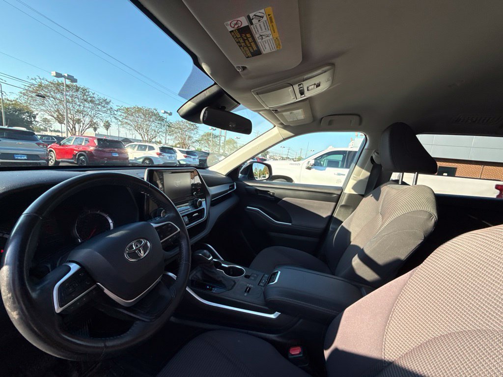 Used 2022 Black Toyota LE image 11
