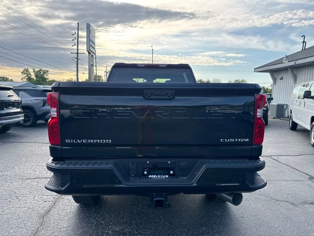 2026 Chevrolet Silverado 2500 HD Custom - Photo 6