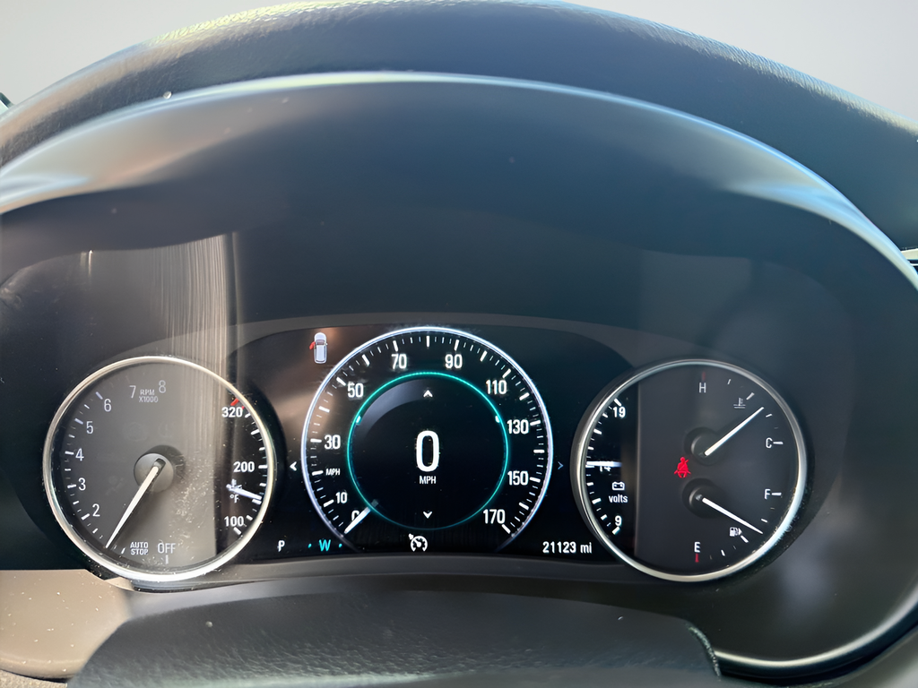 Used 2020 Black Buick Premium I image 27