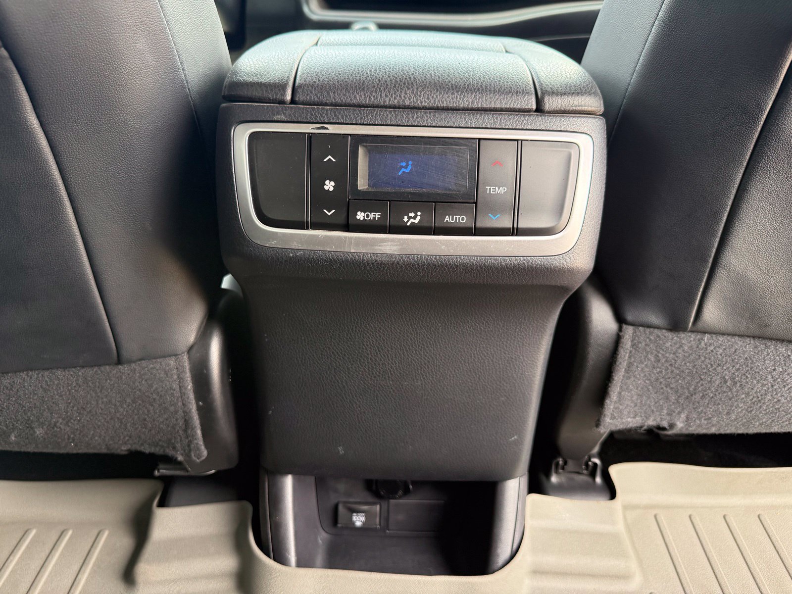 2014 Toyota Highlander XLE - Photo 37