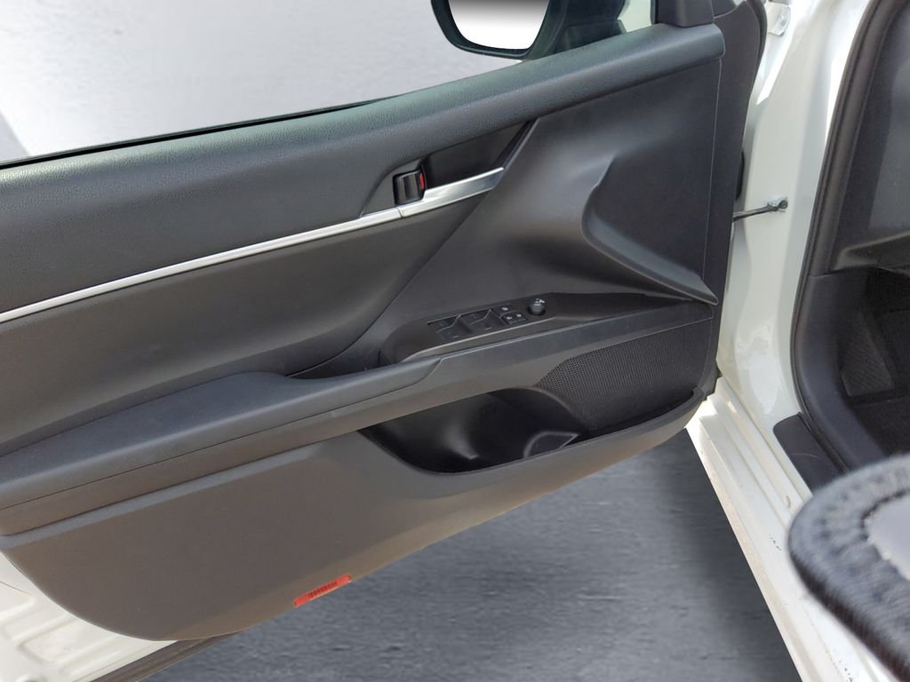 Used 2023 White Toyota SE Nightshade image 12