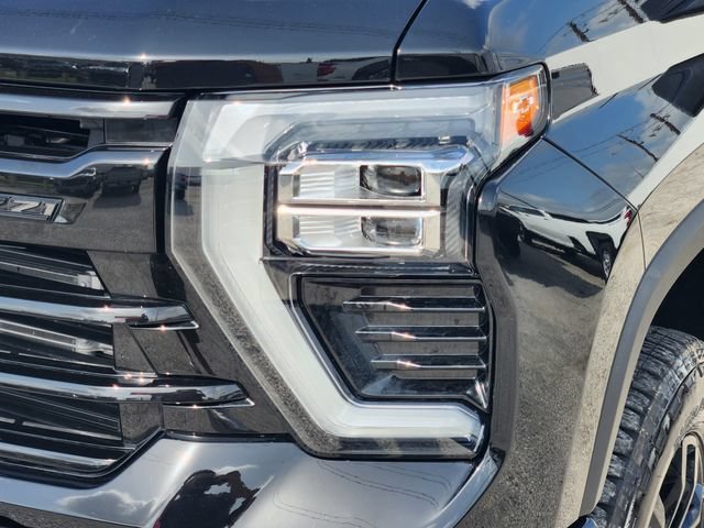 Used 2025 Black Chevrolet LTZ image 9