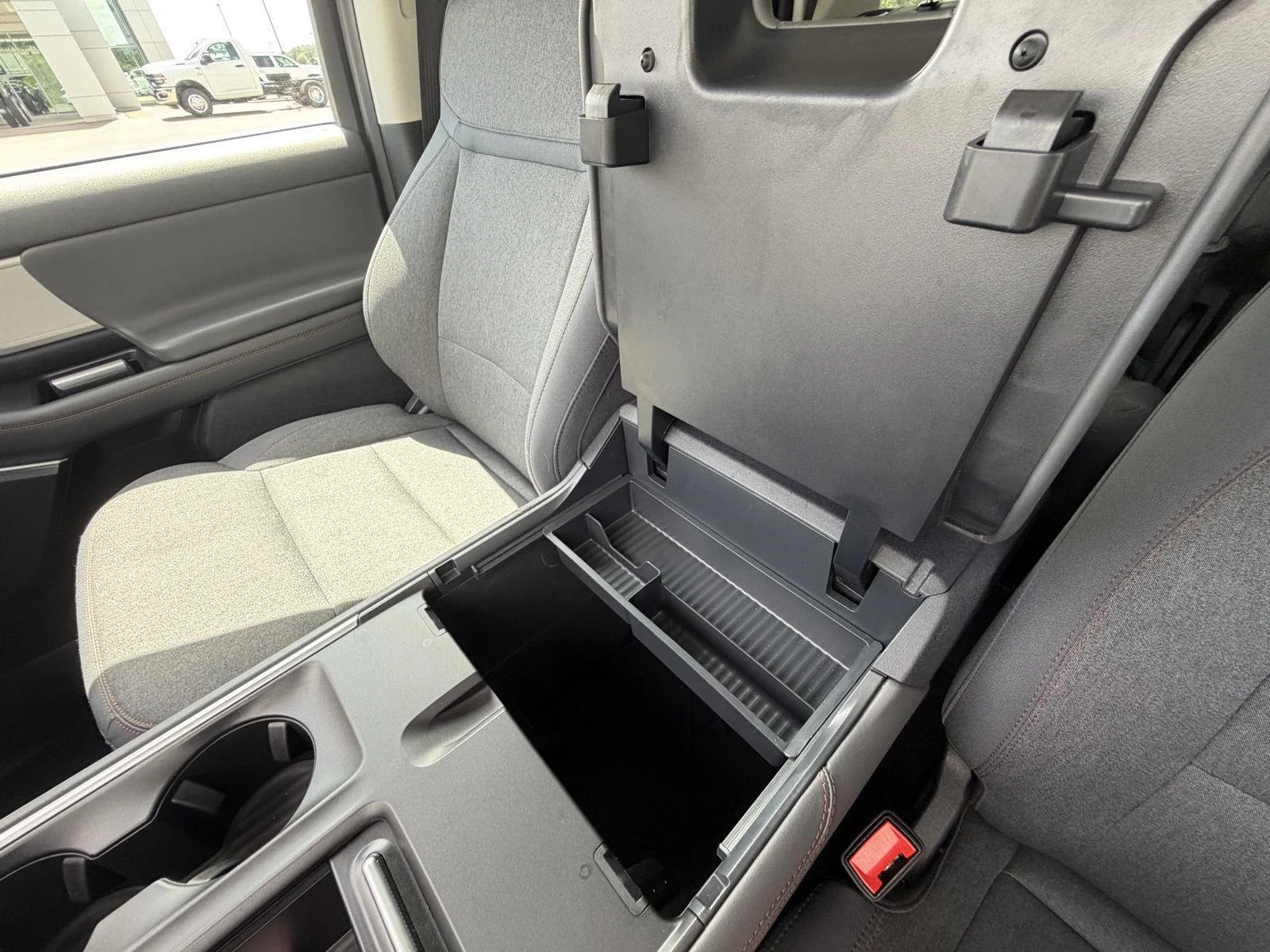 Used 2025 Oxford White Ford Active image 14