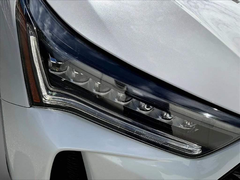 Certified Used 2025 Platinum White Pearl Acura Base image 31