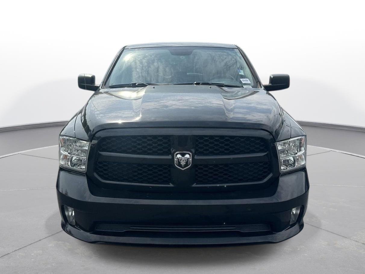 Used 2019 Brilliant Black Crystal Pearlcoat Ram Express image 3