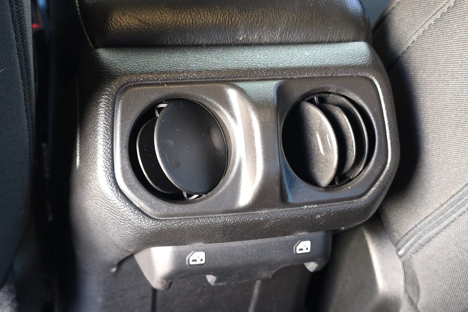 Used 2020 Silver Jeep Sport image 14