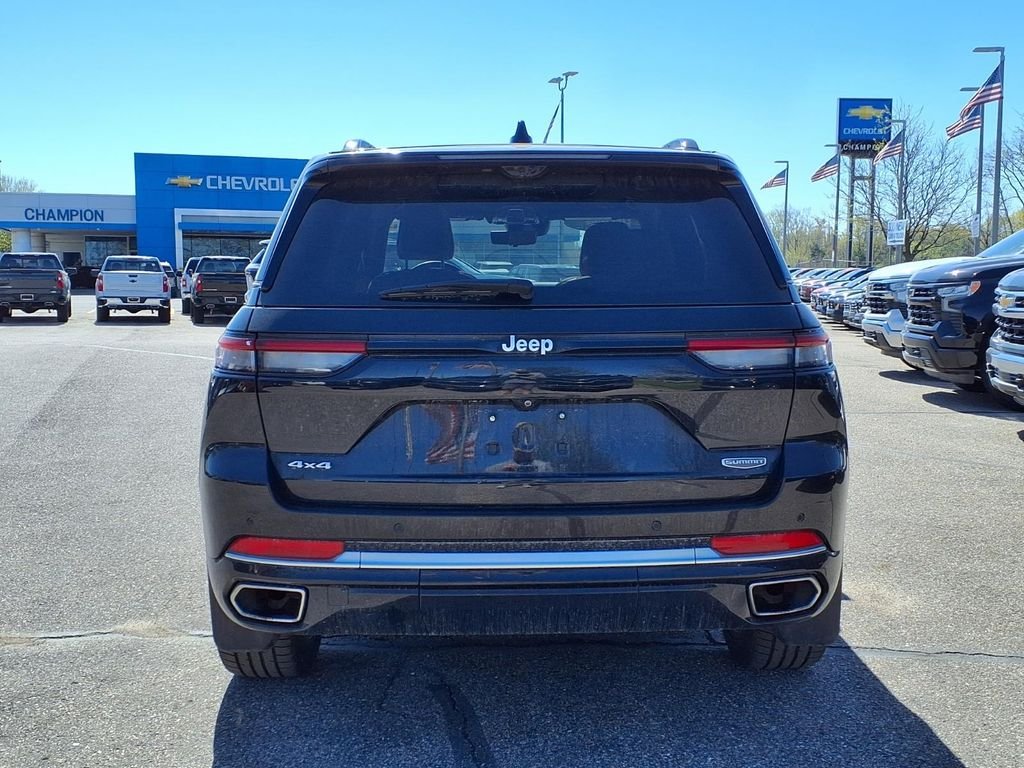 Used 2024 Black Jeep Summit Reserve image 6
