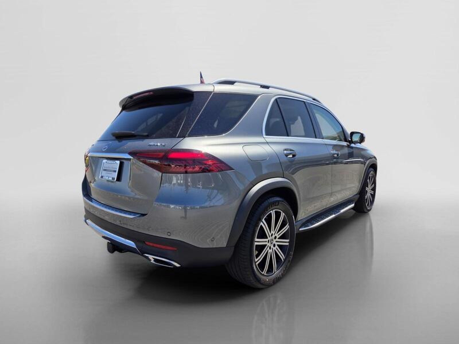 New 2026 Selenite Grey Metallic Mercedes-Benz GLE 350 4MATIC® SUV image 5