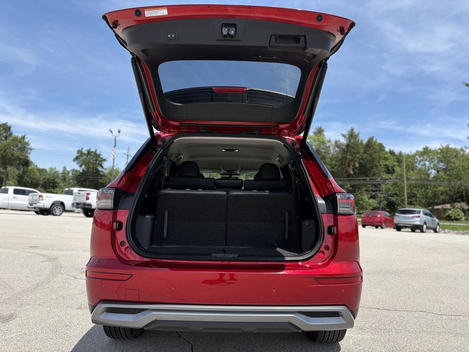 2025 Mitsubishi Outlander SE - Photo 18