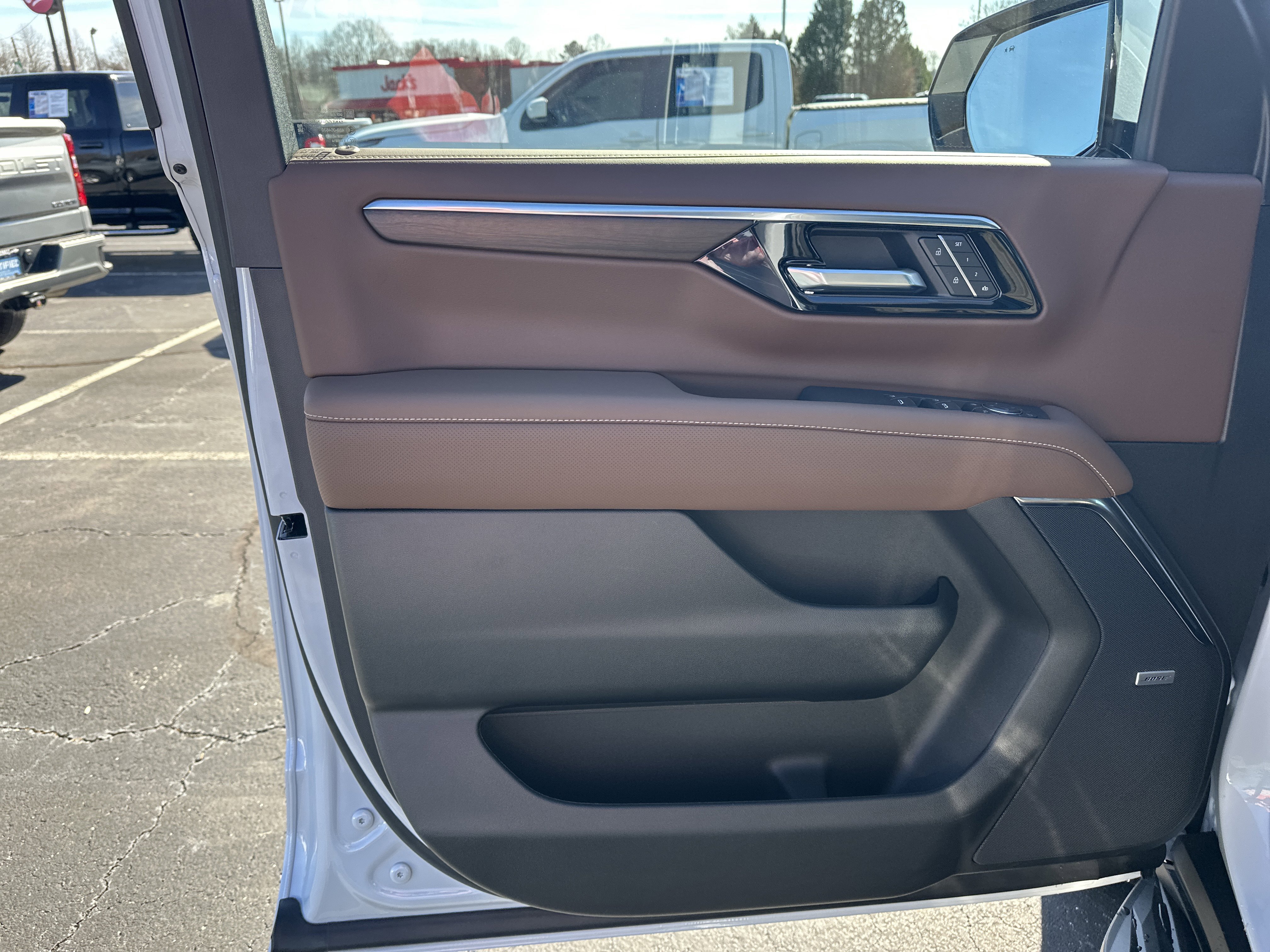 2026 Chevrolet Suburban High Country - Photo 11