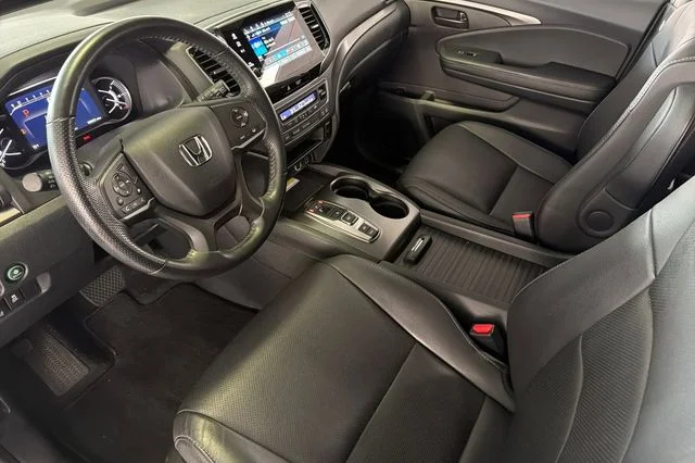 Certified Used 2023 Platinum White Pearl Honda EX-L image 14