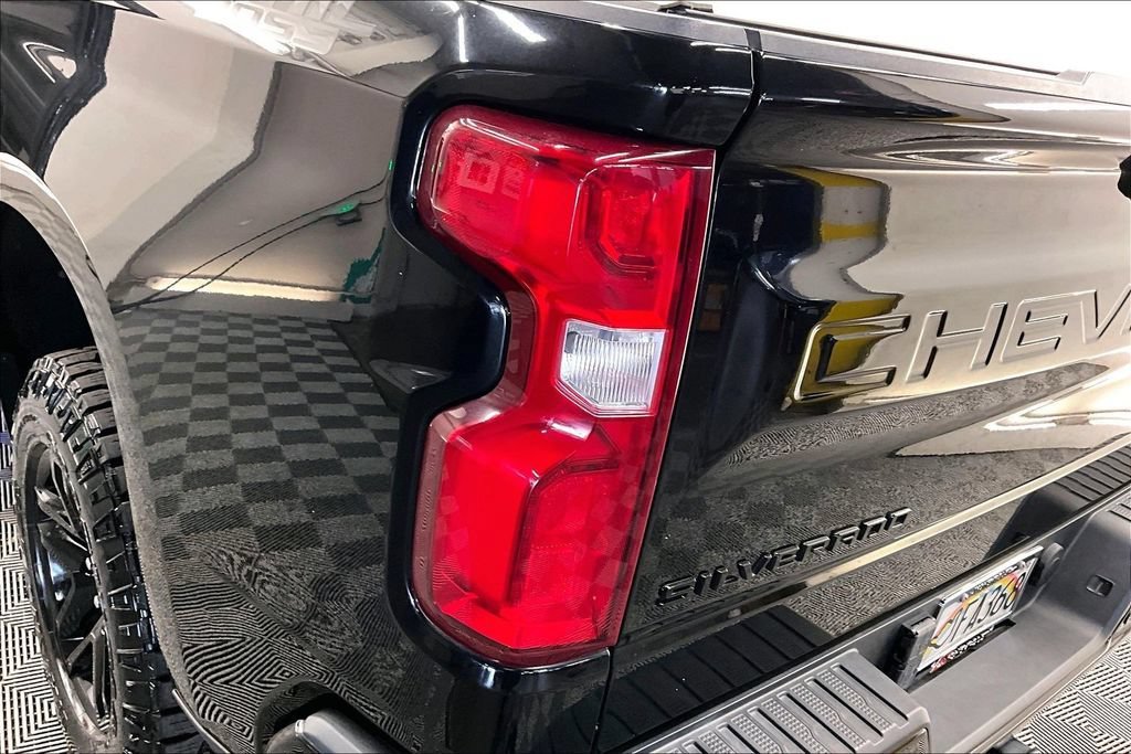 Used 2022 BLACK Chevrolet LT Trail Boss image 27