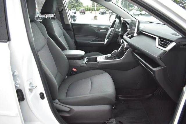 Used 2024 White Toyota XLE image 19