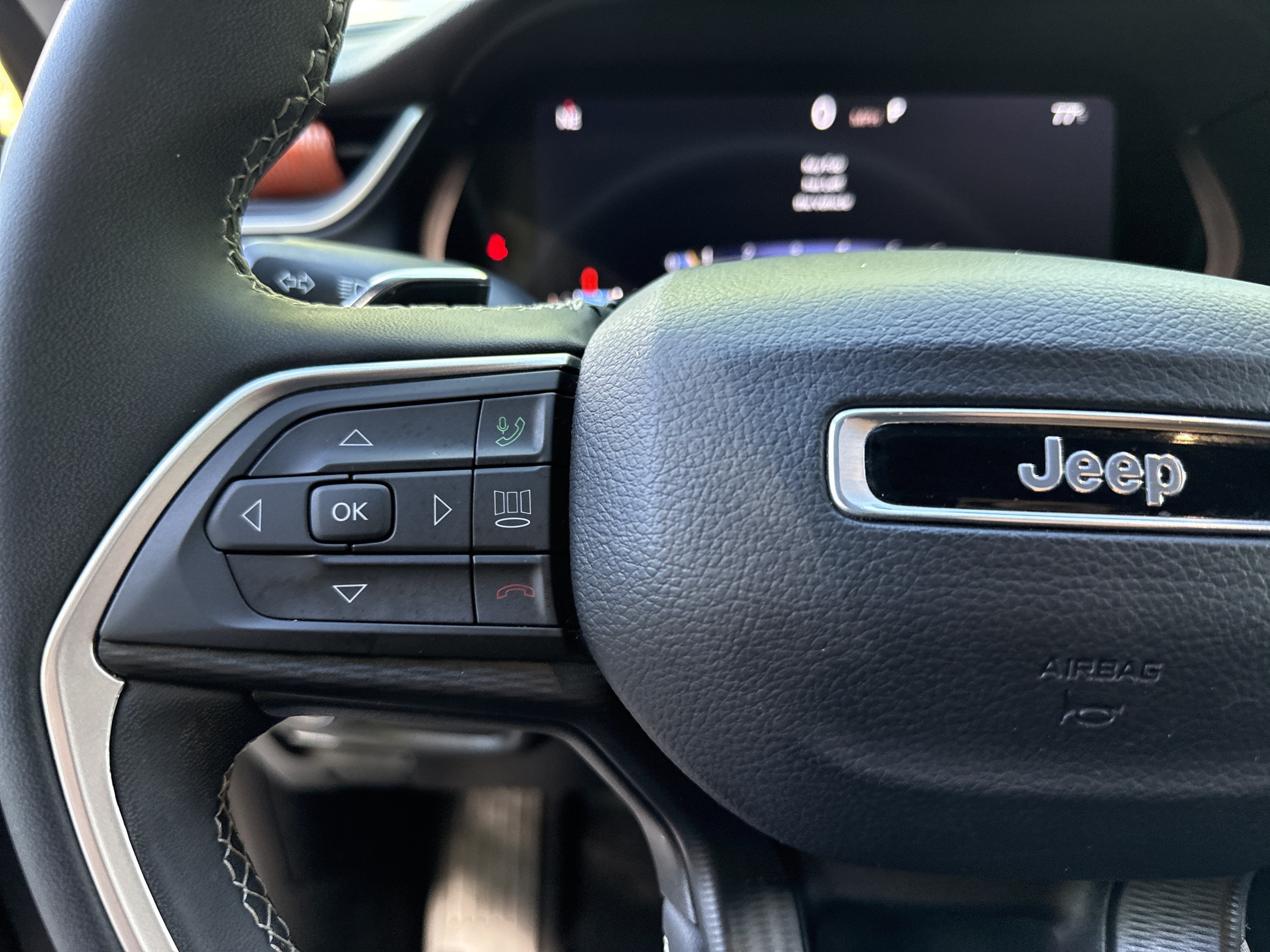 Certified Used 2023 Silver Zynith Jeep Laredo image 24