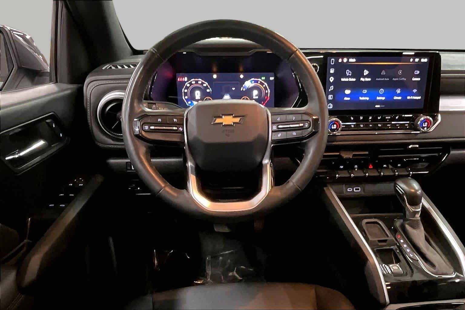 2024 Chevrolet Colorado LT - Photo 6