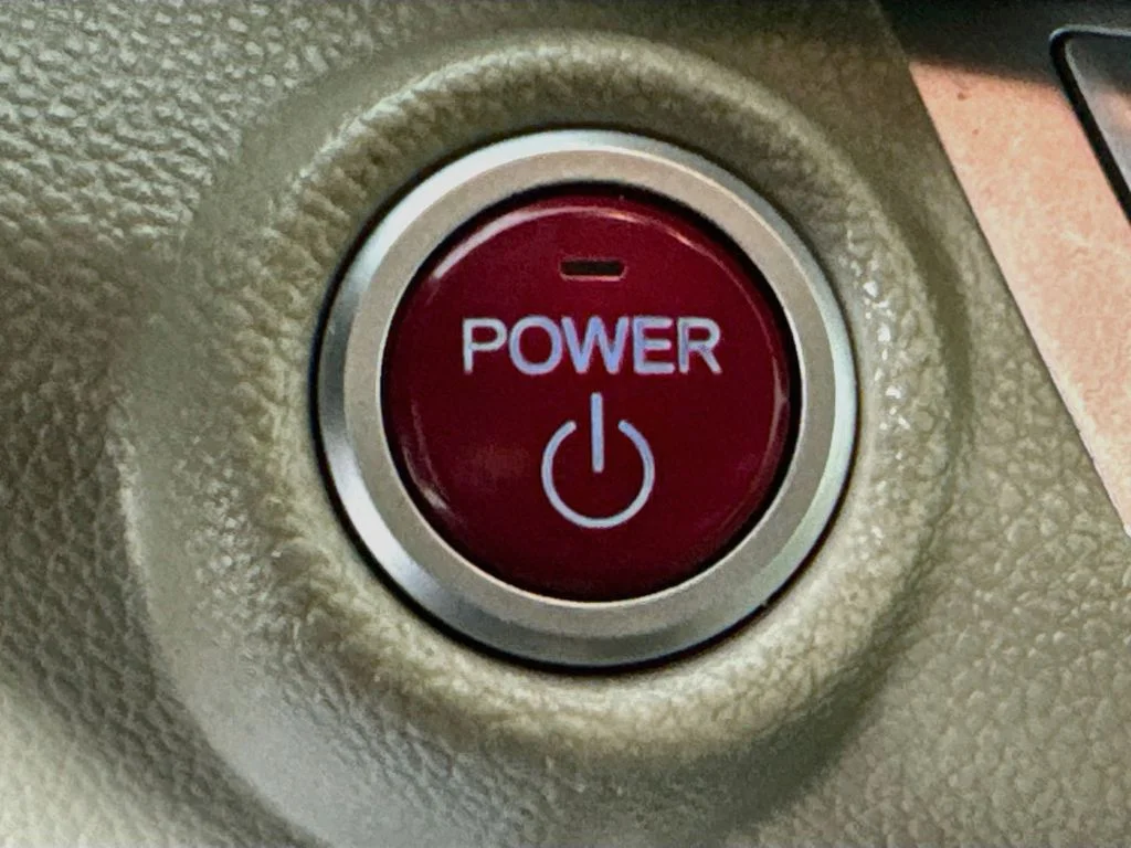 Used 2015 White Honda Touring image 19