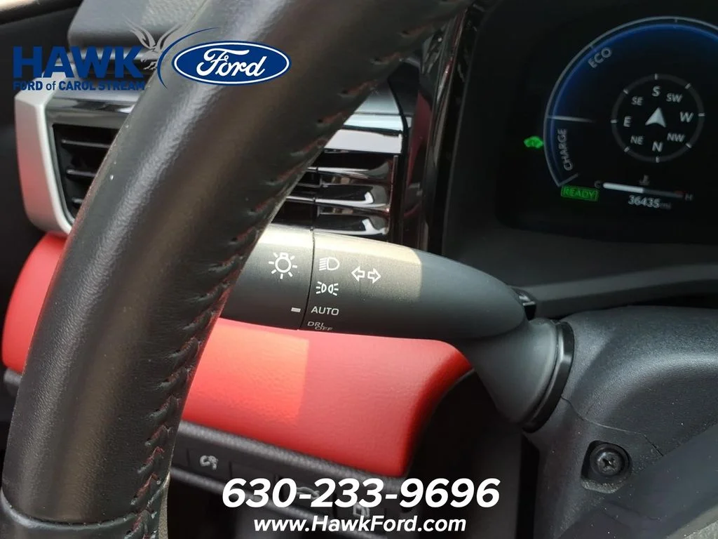Used 2025  Toyota XSE image 22