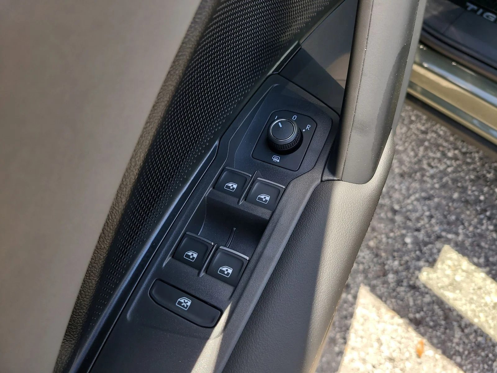 New 2026 Avocado Green  W/Black Roof Volkswagen 2.0T SE R-Line Black image 14