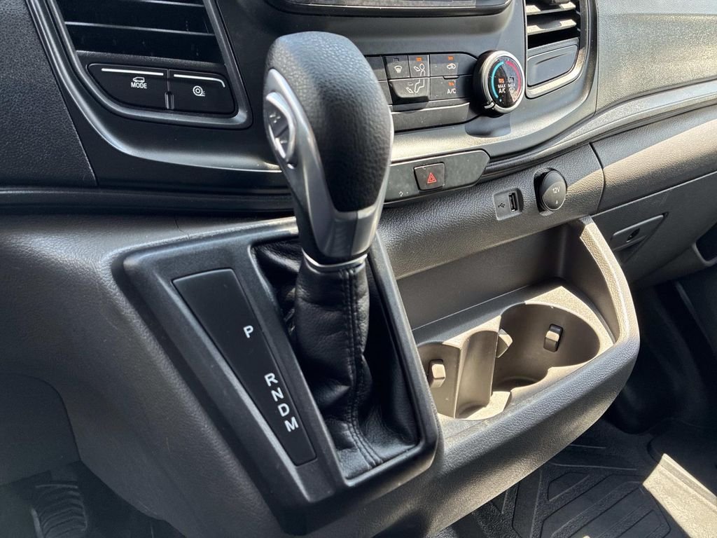 Used 2024  Ford Base image 26