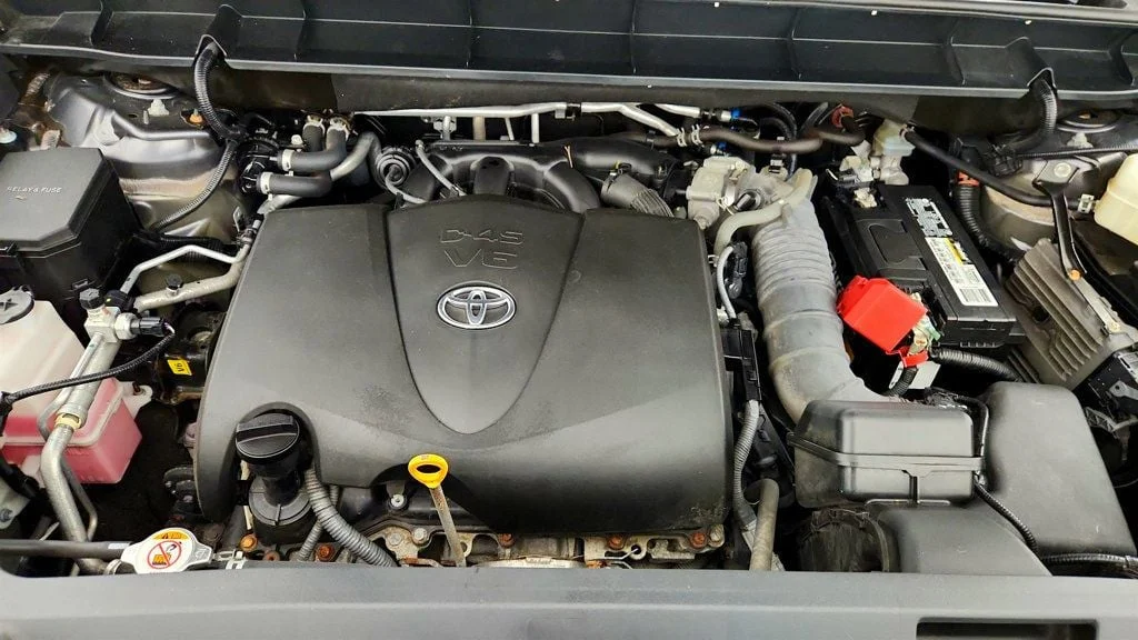 Used 2021 Magnetic Gray Metallic Toyota LE AWD image 27