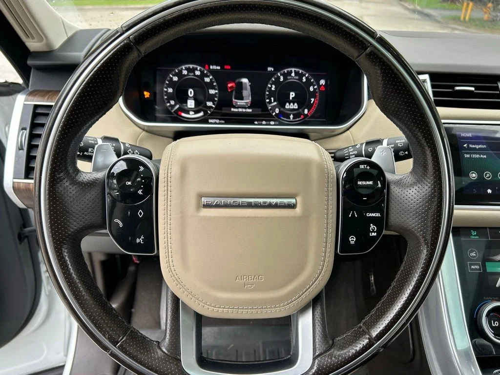 Used 2021 White Land Rover HSE Silver Edition image 18