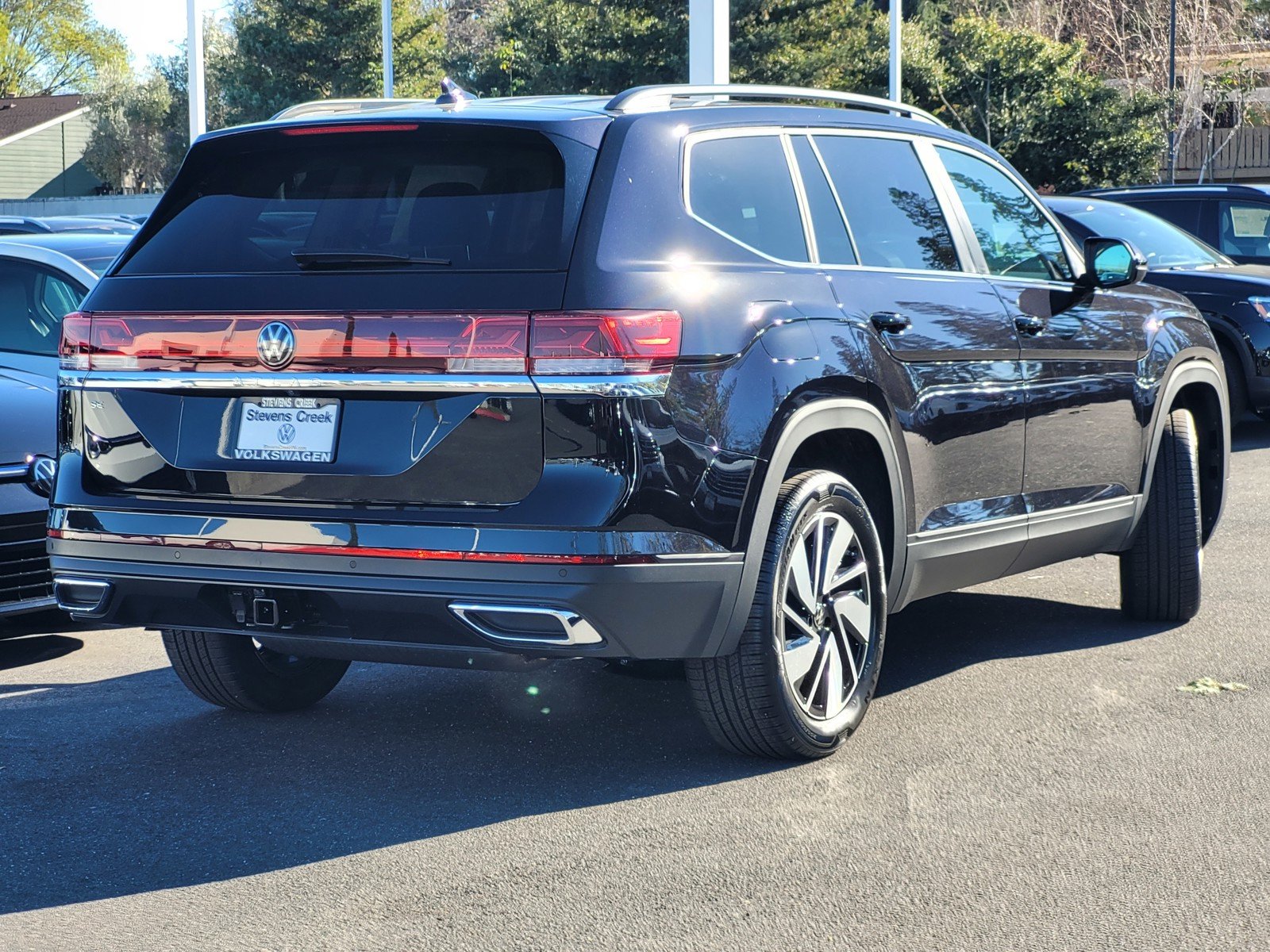New 2025 Black Volkswagen 2.0T SE w/Technology image 4