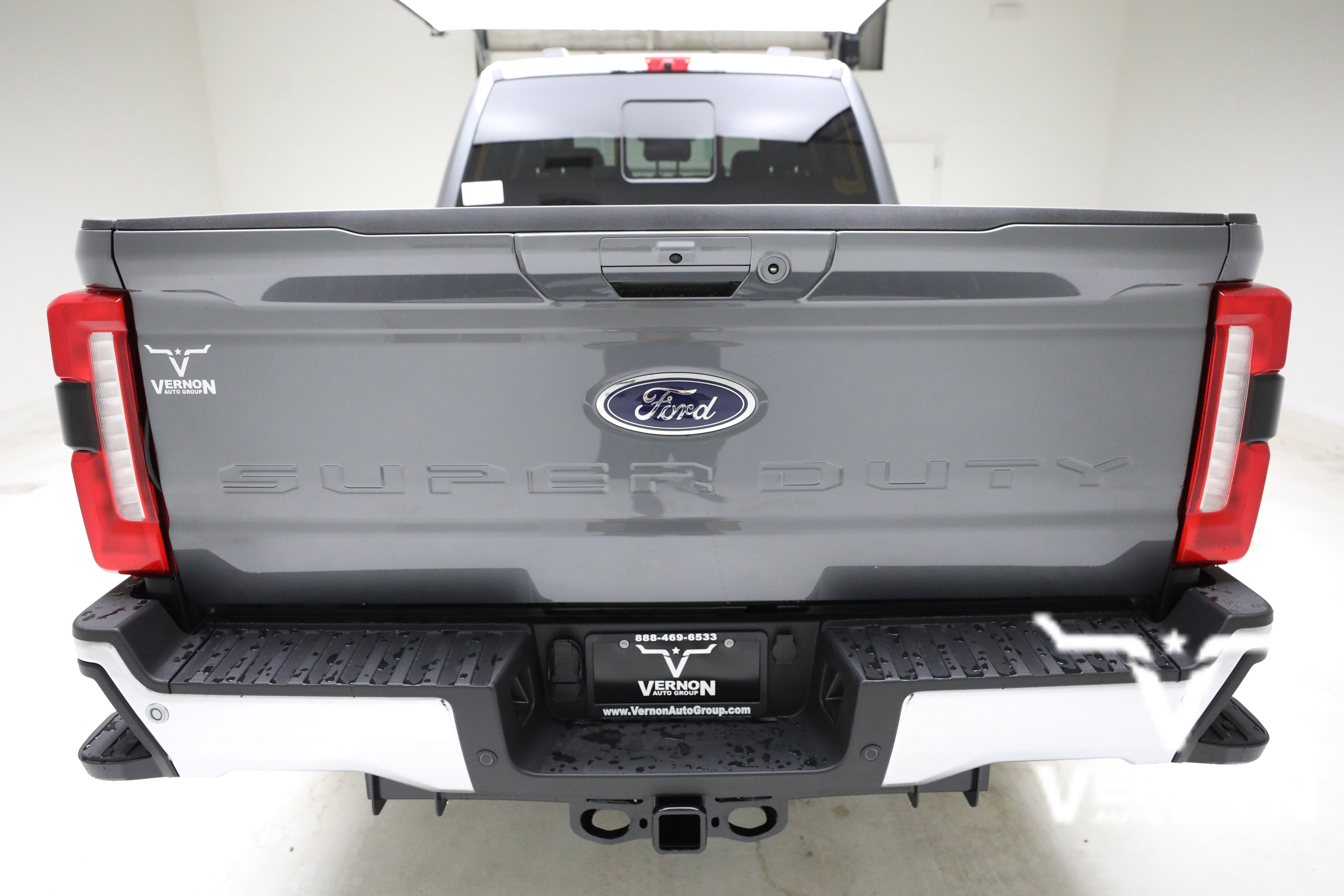 New 2026 Carbonized Gray Metallic Ford  image 4