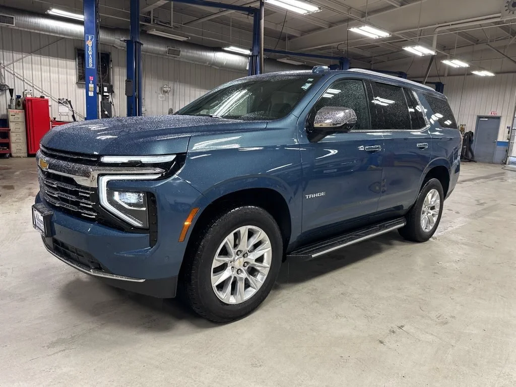 Used 2025 Lakeshore Blue Metallic Chevrolet Premier image 3