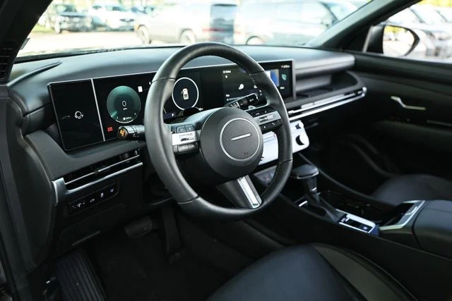 Certified Used 2025 Phantom Black Hyundai Limited image 18