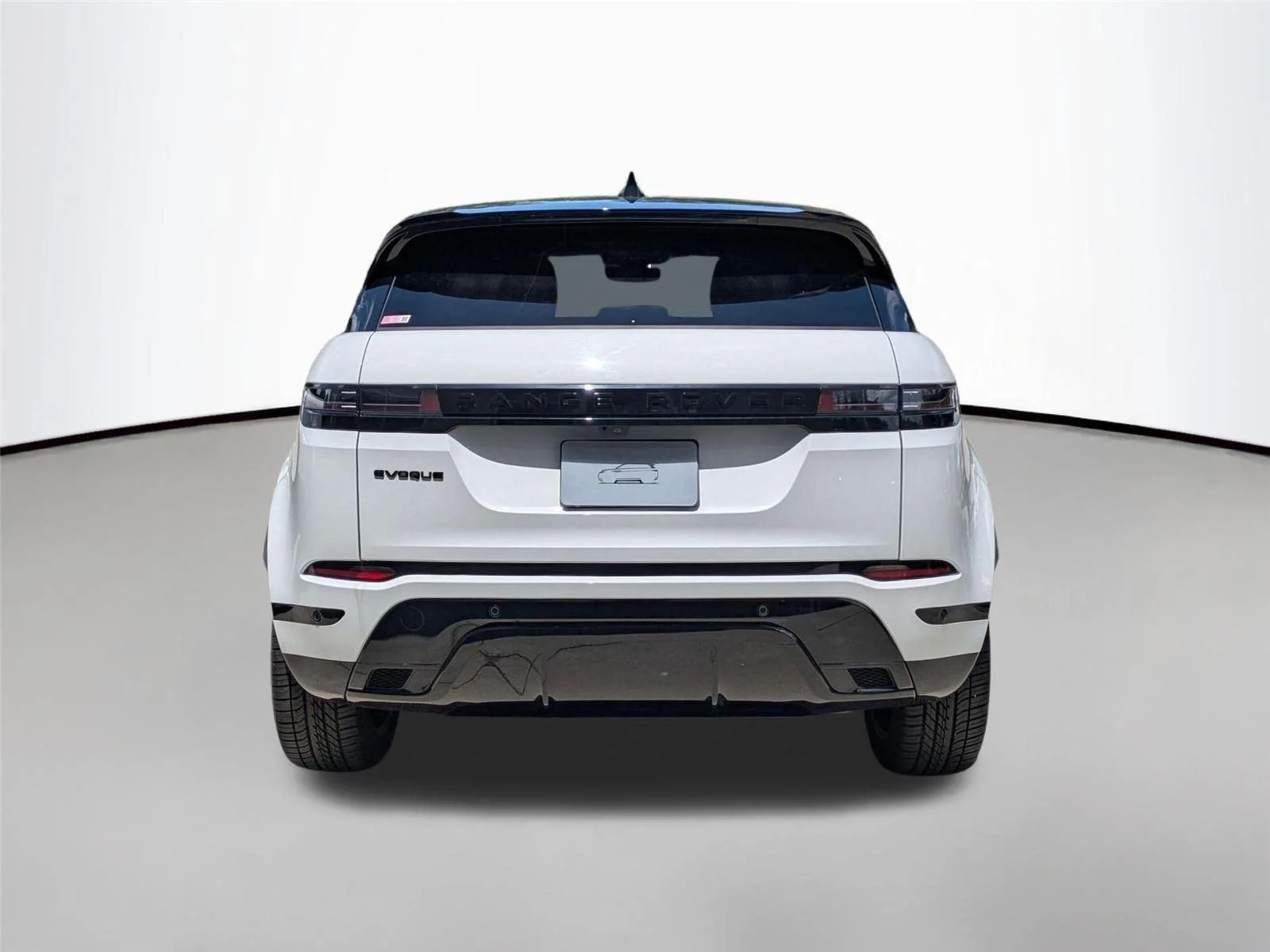 Used 2025 Fuji White Land Rover Dynamic SE image 5