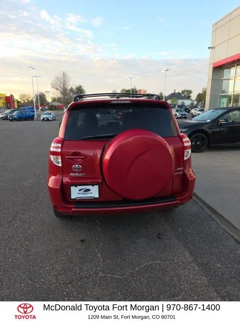 Used 2012 Red Toyota Base image 4