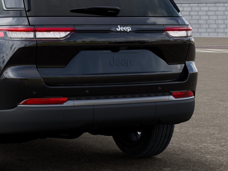 New 2026 Diamond Black Crystal Pearl-Coat Exterior Paint Jeep  image 13