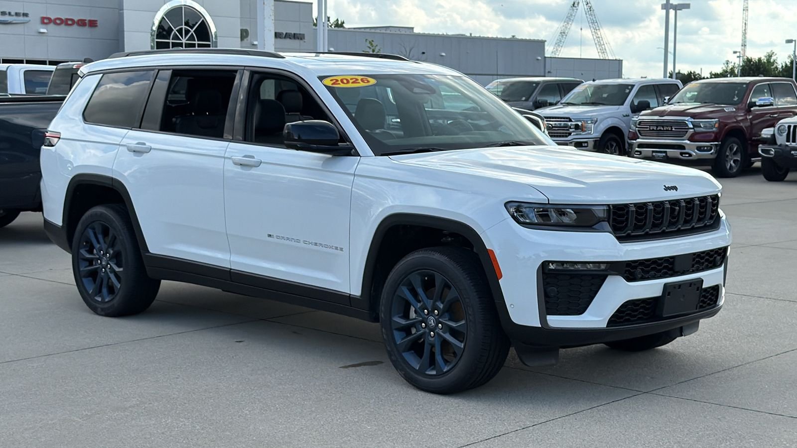New 2026 Bright White Clear-Coat Exterior Paint Jeep  image 2