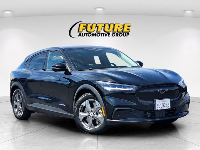 Used 2023 Black Ford Select image 1