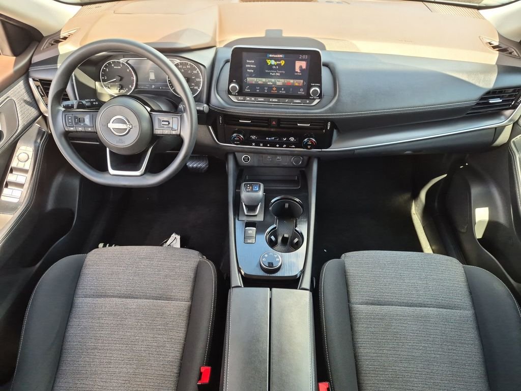 Used 2022 Gray Nissan SV image 26