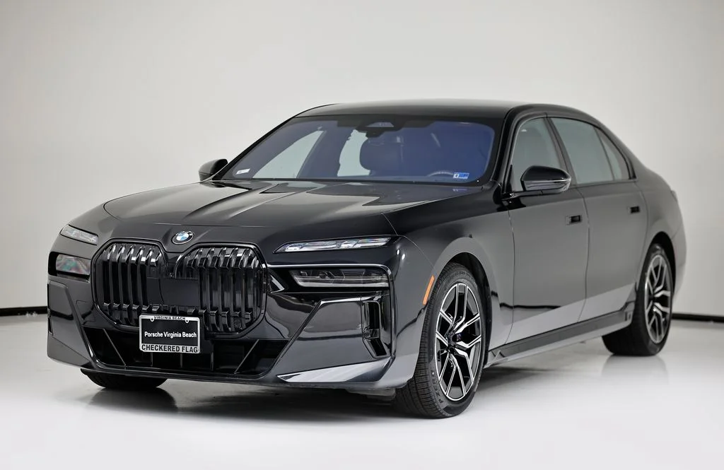 2023 BMW 7 Series 760i xDrive's photo