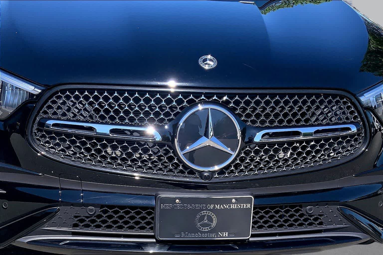 Certified Used 2026 Black Mercedes-Benz GLC 300 image 31