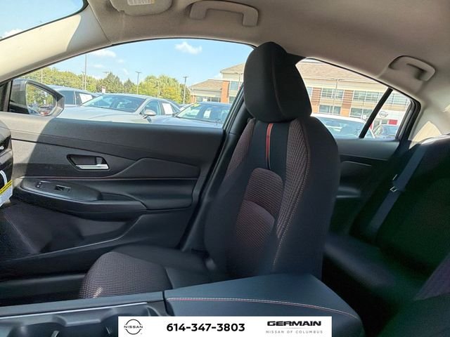 New 2026 Atlantic Gray Metallic / Super Black Two-tone Nissan SR image 17
